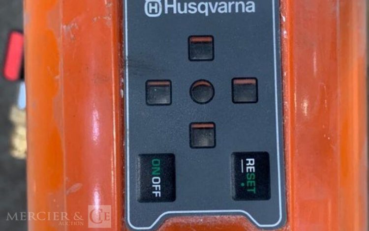 HUSQVARNA DM220  FOR010933