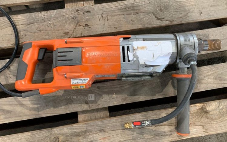 HUSQVARNA DM220  FOR010933