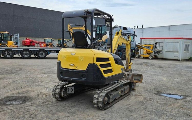 YANMAR SV26  SH2016866