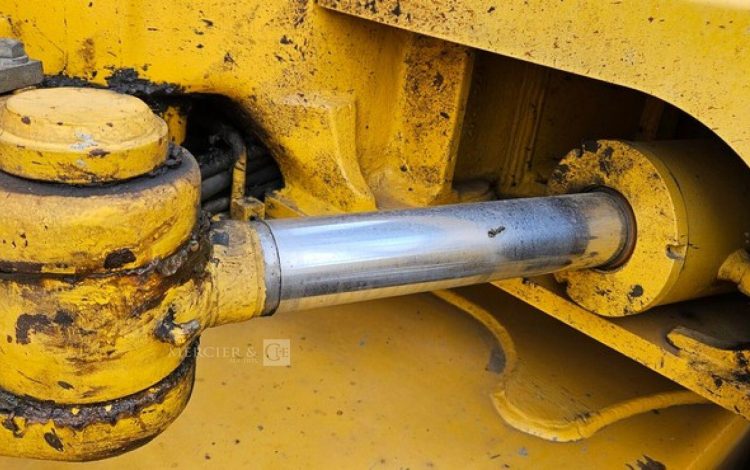 KOMATSU PW98MR-8  PEL010001