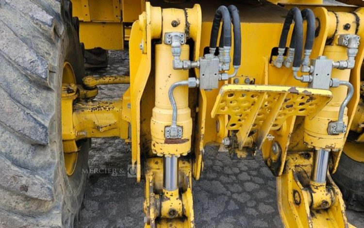 KOMATSU PW98MR-8  PEL010001