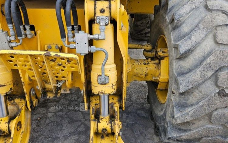 KOMATSU PW98MR-8  PEL010001