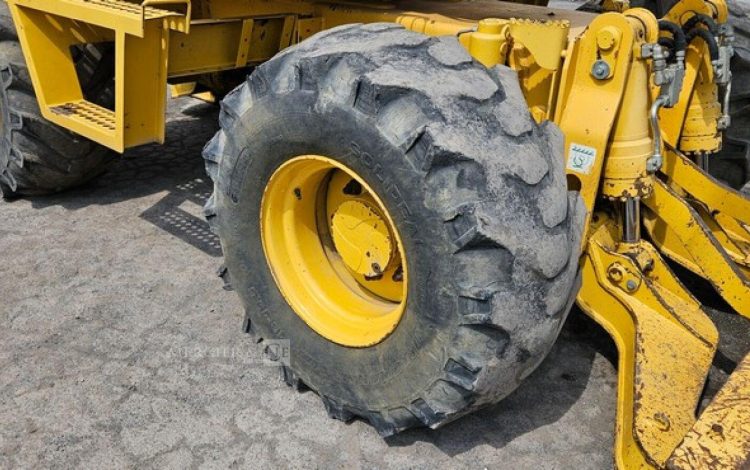 KOMATSU PW98MR-8  PEL010001