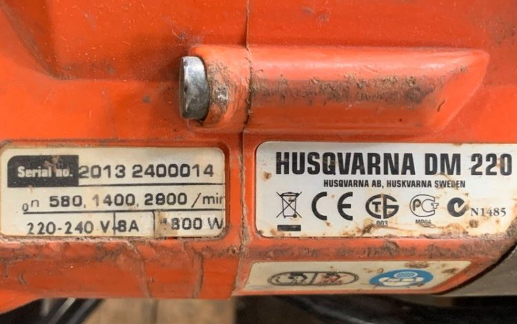 HUSQVARNA DM220  FOR010146