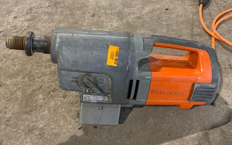 HUSQVARNA DM220  FOR010509