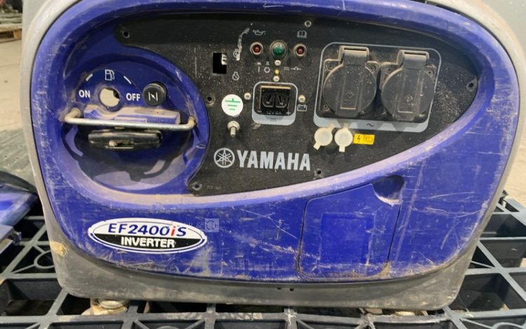 YAMAHA EF2400IS  GRO010637