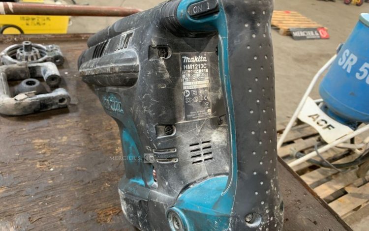 MAKITA HM1213C  PIQ010005