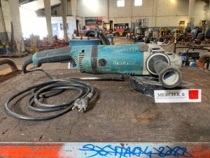 MAKITA GA9030S  MEU010687