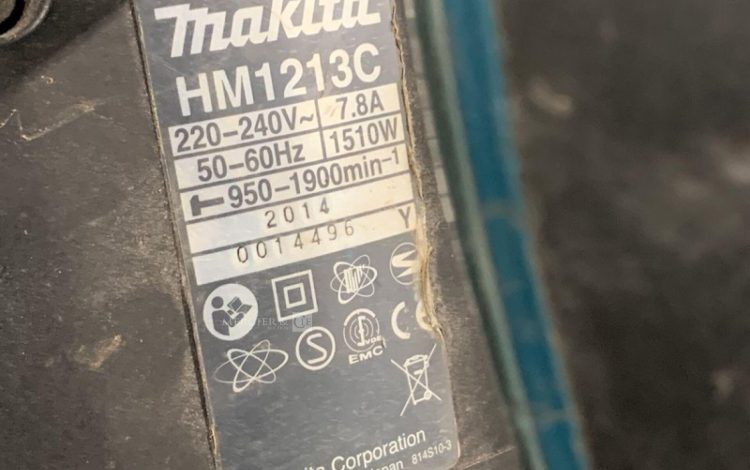 MAKITA HM1213C  PIQ010219