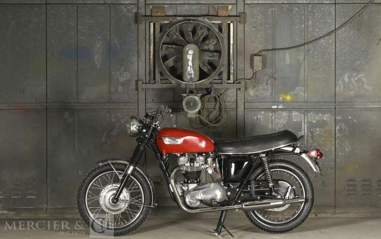 TRIUMPH BONNEVILLE T120R 650CM3 – AN 1970  249T