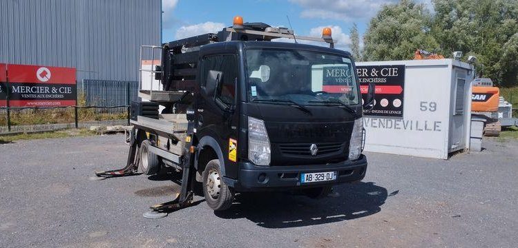 RENAULT NEXITY NACELLE OIL & STEEL SNAKE 20 M -DIESEL – 2672 H – 106797 KMS – ANNEE 2009 NOIR AB-329-DJ