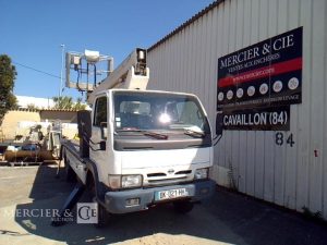 NISSAN CABSTAR NACELLE SUR VL BIZZOCCHI 6912H BLANC BK-021-HH