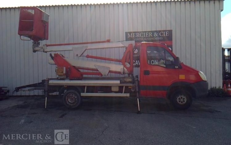 IVECO 35S11 AVEC NACELLE MULTITEL MX170 16M  BV-242-QD