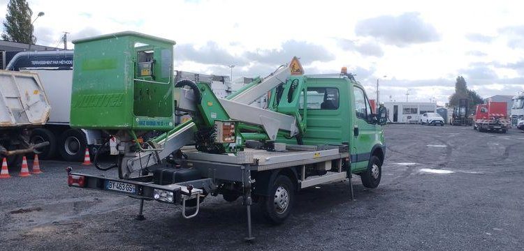 IVECO 35S11 AVEC NACELLE MULTITEL MX170 16M  BY-463-GS