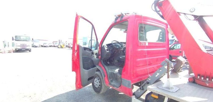 IVECO 35S11 AVEC NACELLE MULTITEL 160ALU  – 16,5 M DIESEL – 3800 HEURES – 60202 KMS ROUGE CT-978-SR