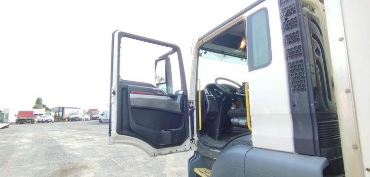 MAN TGS 18,320 4×2 BL CAM FG HAYON DIESEL – 509960 KMS – ANNEE 2014 BLANC DF-913-ZQ