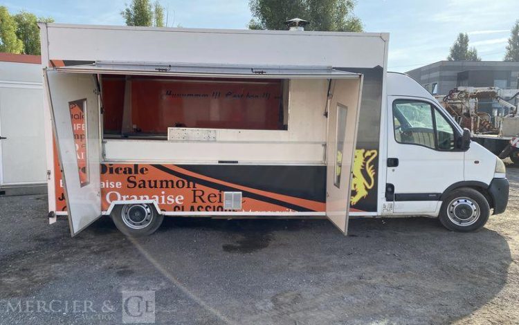 OPEL MOVANO Phase 2 L3H2 2.5 DTi 16V 115 FOOD TRUCK PIZZA – 159201KM – AN 2004 BLANC DH-324-PX