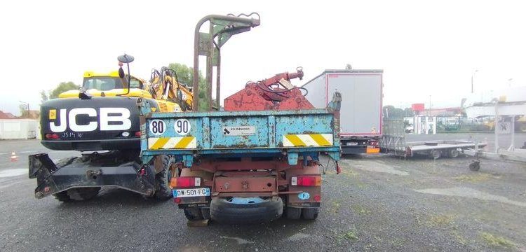 RENAULT S130 2 ESSIEUX PLATEAU RIDELLES 4M + GRUE REPLIABLE + BENNE PRENEUSE + FOURCHE A BLANC DW-501-FG