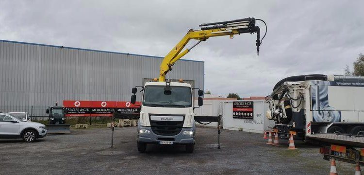 DAF DAF 18T + grue  DX-458-VA