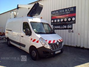 RENAULT MASTER AVEC NACELLE KLUBB K32 12A14M  EB-569-SG