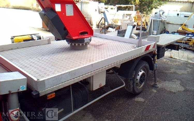 IVECO 35S11 AVEC NACELLE GSR 169TR 16M  EC-886-NF