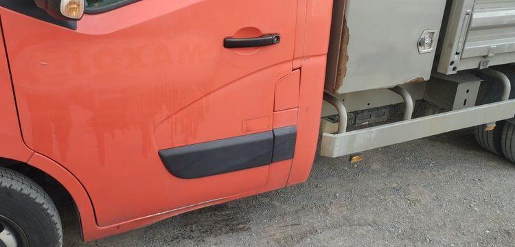 RENAULT MASTER DCI135 BENNE AVEC COFFRE ACIER DIESEL – 114131 KMS – ANNEE 2016 ROUGE ED-875-YR