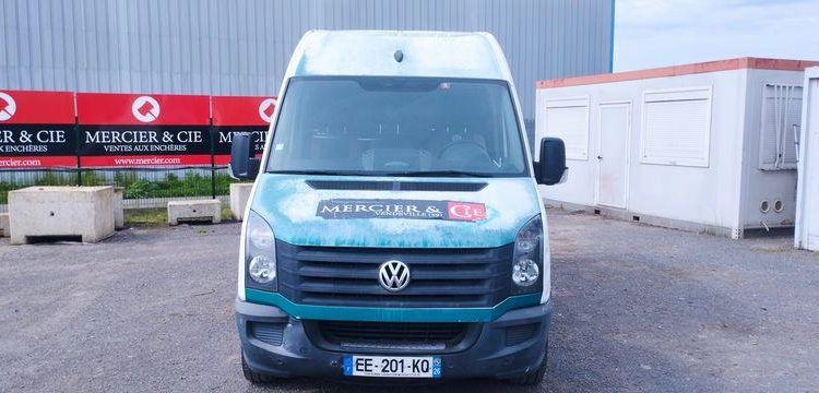 VOLKSWAGEN CRAFTER VAN 35 L2 2,0 TDI 163 BUSINESS LINE – 213911 KM – AN 2016 BLANC EE-201-KQ