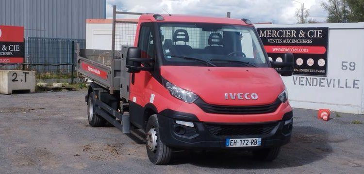 IVECO 72C15 BENNE 6/8,9T – DIESEL – 59740 KMS – ANNEE 2016  EH-172-RB