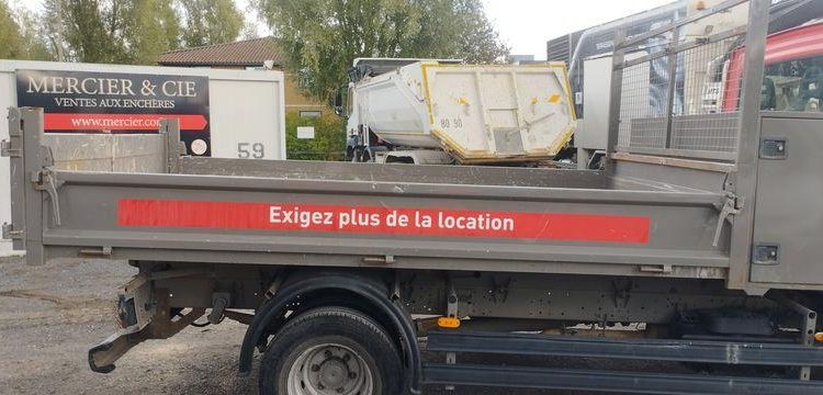 IVECO 72C15 BENNE 6/8,9T – DIESEL – 59740 KMS – ANNEE 2016  EH-172-RB