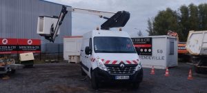 RENAULT MASTER 3T5 VAN FWD NACELLE K42P 14,8 M – DIESEL – 1578 H – 89548 KMS – AN 2019 BLANC FC-813-XQ