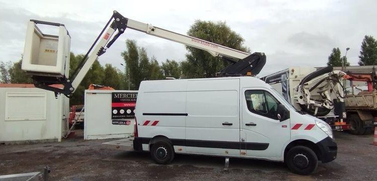 RENAULT MASTER 3T5 VAN FWD NACELLE K42P 14,8 M – DIESEL – 1578 H – 89548 KMS – AN 2019 BLANC FC-813-XQ