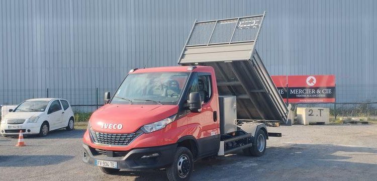 IVECO 40C14N BENNE SIMPLE CABINE COFFRE GAZ ROUGE FV-934-TE