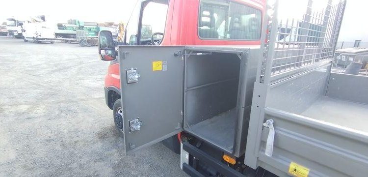 IVECO 40C14N BENNE SIMPLE CABINE COFFRE GAZ ROUGE FV-934-TE