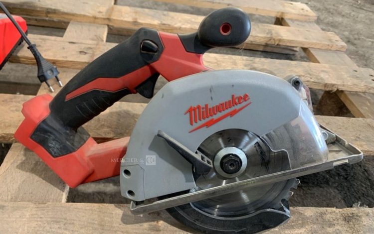 MILWAUKEE HD18MS  SCI010031