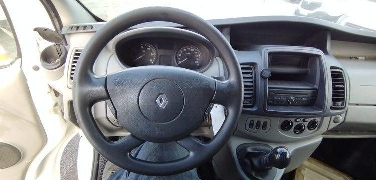 RENAULT TRAFIC FOURGON 2,0 DCI – DIESEL – 288585 KMS – ANNEE 2010 BLANC BC-459-GB