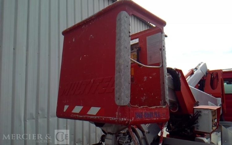 IVECO 35S11 NACELLE SUR VL 20M 4611H ROUGE BV-342-QD