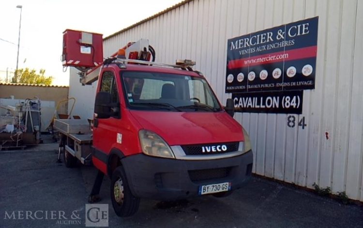 IVECO 35S11 AVEC NACELLE MULTITEL 160ALU 16M  BY-730-GS