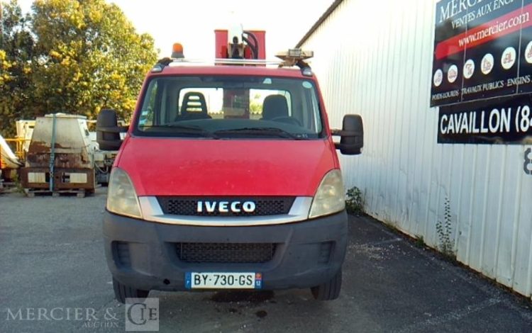 IVECO 35S11 AVEC NACELLE MULTITEL 160ALU 16M  BY-730-GS