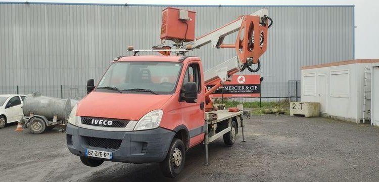 IVECO 35S11 AVEC NACELLE MULTITEL MX170 16M  BZ-226-KP