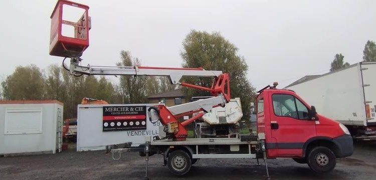 IVECO 35S11 AVEC NACELLE MULTITEL MX170 16M  BZ-226-KP