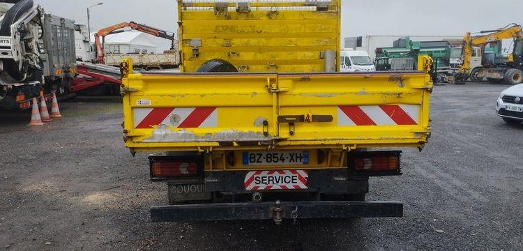 RENAULT MASTER BENNE 2,3 DCI – 125 CH AVEC COFFRE ACIER – DIESEL – 313314 KMS – AN 2012 JAUNE BZ-854-XH