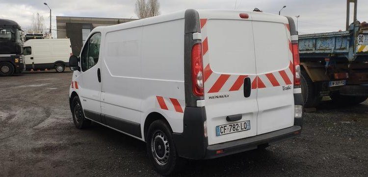 RENAULT TRAFIC CONFORT L1  CF-782-LQ