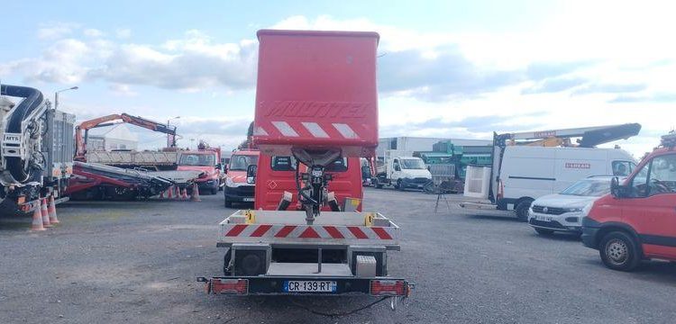 IVECO 35S11 AVEC NACELLE MULTITEL 160ALU 16M ROUGE CR-139-RT