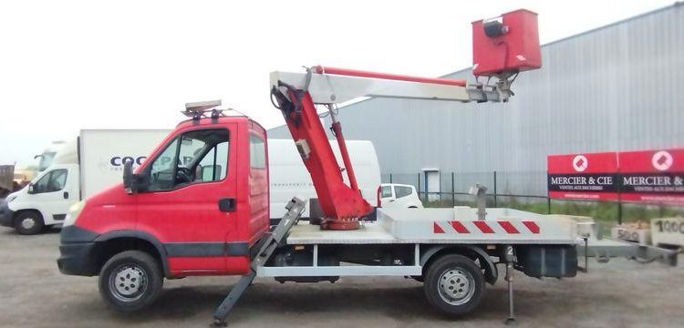 IVECO 35S11  AVEC NACELLE 16 M  CT-669-BC