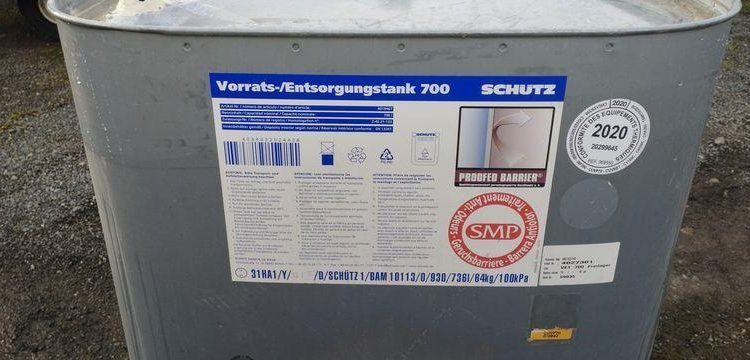 SCHUTZ CUVE PALETTISABLE 700L AN 2019  CUVP10842