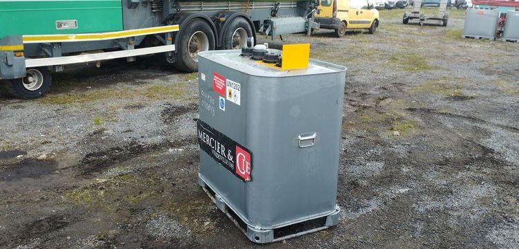 SCHUTZ CUVE PALETTISABLE 700L AN 2019  CUVP10843