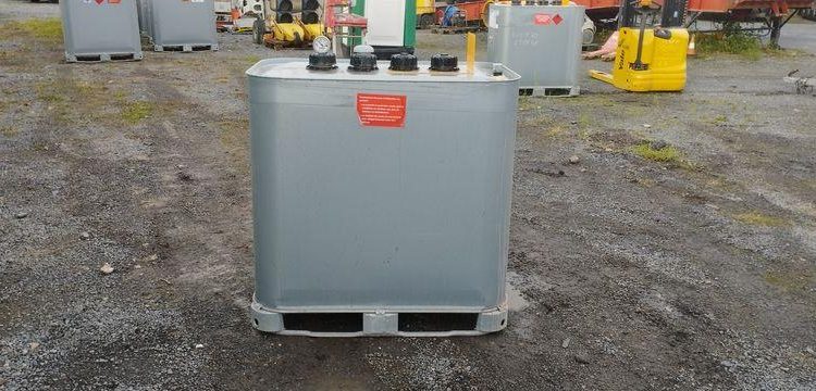 SCHUTZ CUVE PALETTISABLE 700L AN 2019  CUVP10845