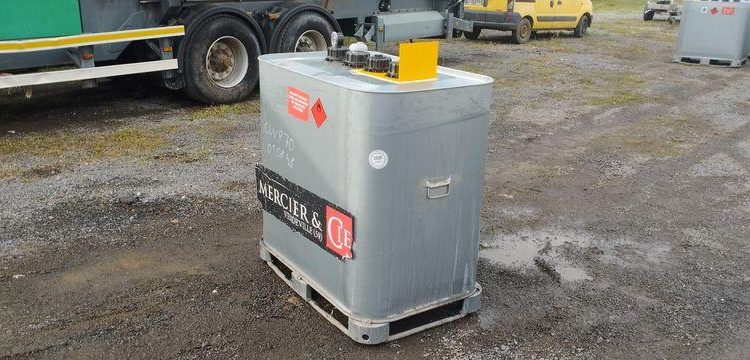 SCHUTZ CUVE PALETTISABLE 700L AN 2019  CUVP10848