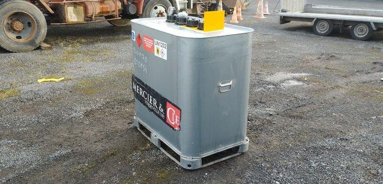 SCHUTZ CUVE PALETTISABLE 700L AN2019  CUVP10854