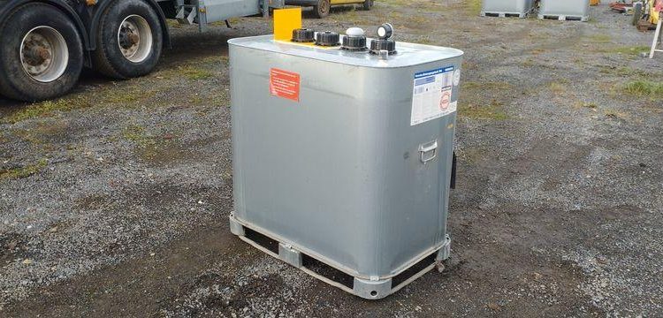 SCHUTZ CUVE PALETTISABLE 700L AN2019  CUVP10854